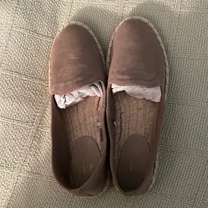 Gap espadrilles - size 8